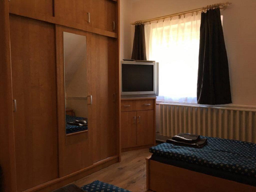 Fitt Maganszallashely Sásd Zewnętrze zdjęcie