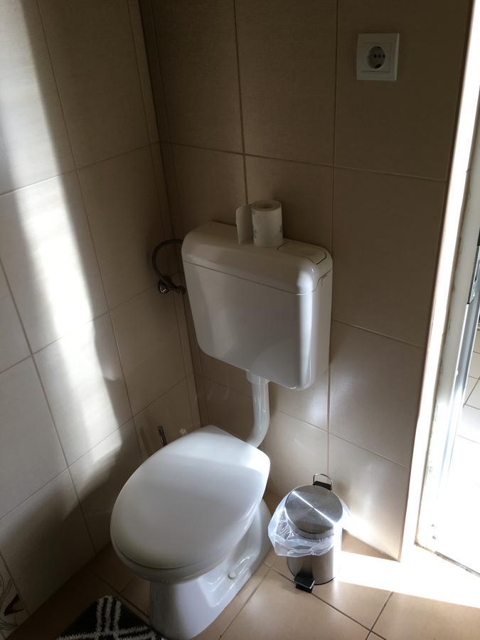 Fitt Maganszallashely Sásd Zewnętrze zdjęcie
