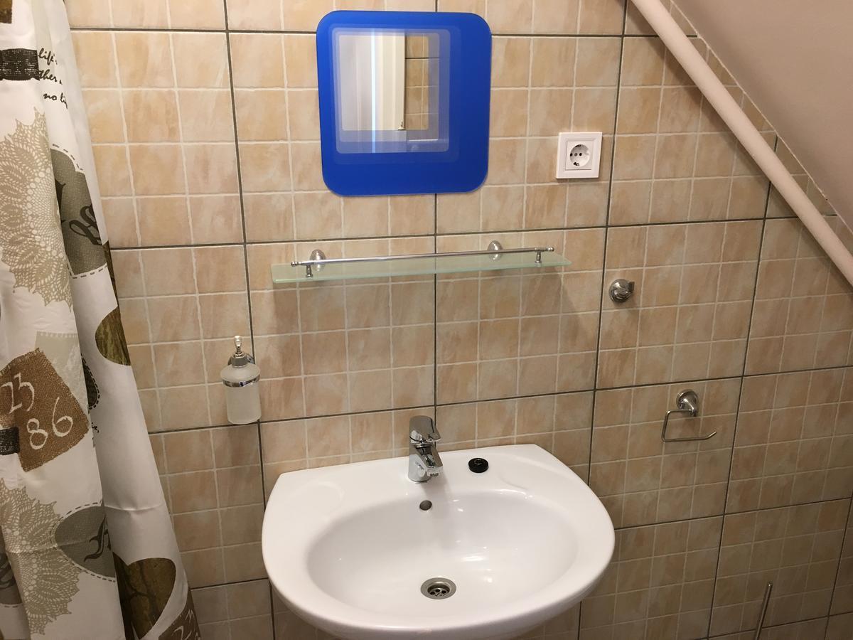 Fitt Maganszallashely Sásd Zewnętrze zdjęcie